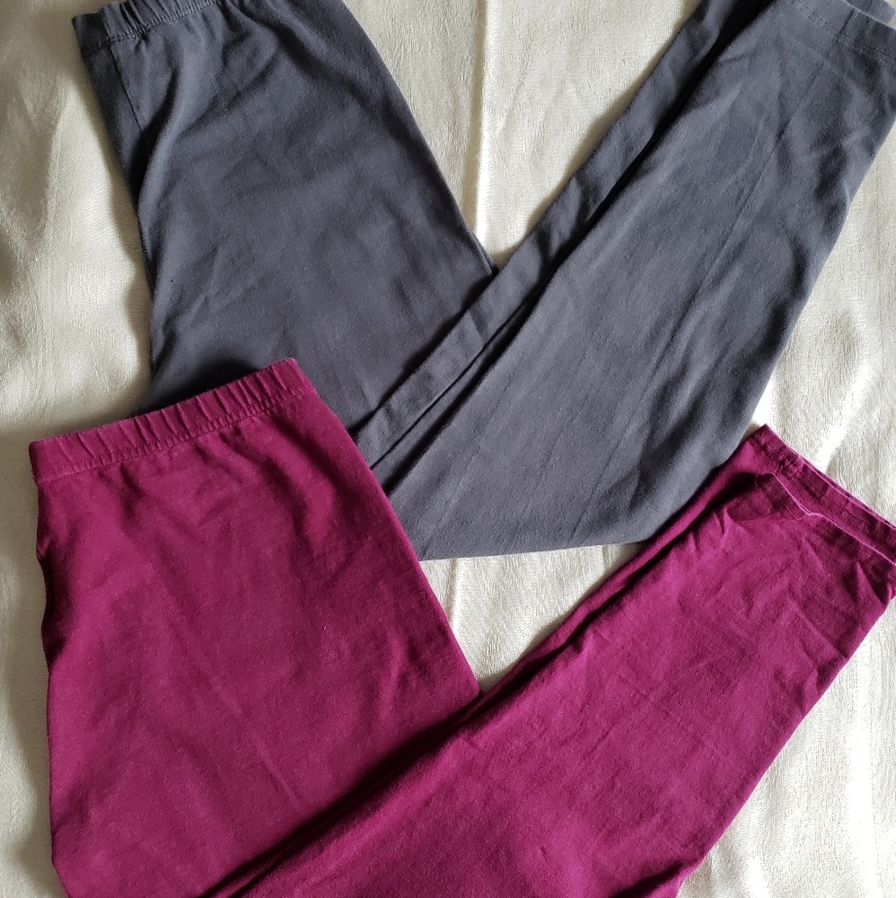 2 Pairs of Leggings